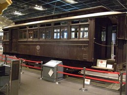 日本で最初の電車(拡大します)