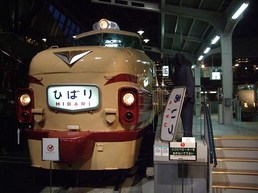 昔の上野駅の雰囲気が出ている(拡大します)